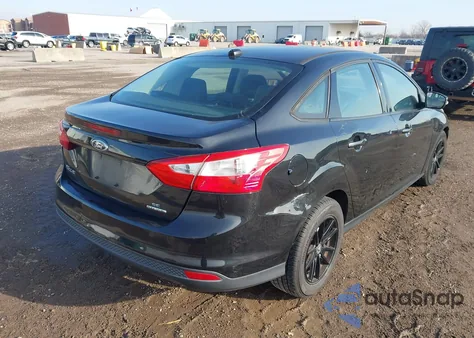 2014 Ford Focus Se from USA, damaged, VIN 1FADP3F27EL439845